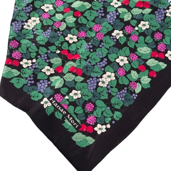 VTG Hanae Mori Silk Heart Cherries Grapes Fruity Floral White Flower Motif Scarf - Picture 5 of 9